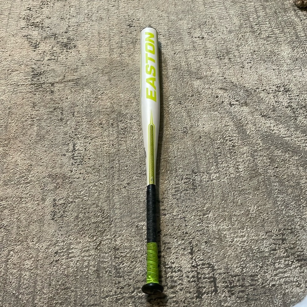 Ladies EASTON Synergy 32/22 advanced composite softball bat Model FP11SY10